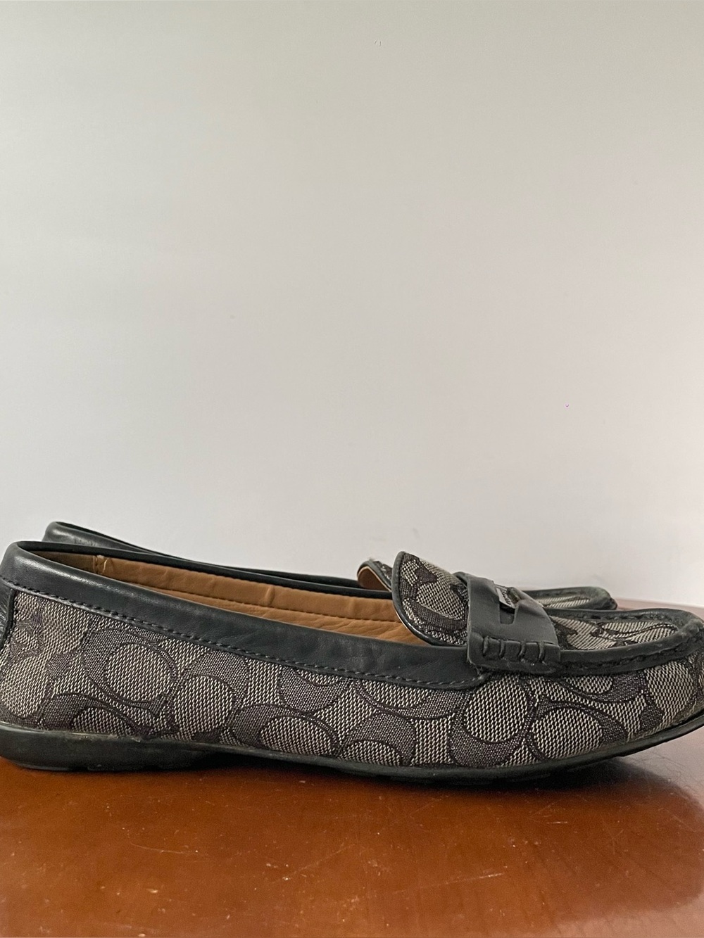 COACH Penny Signature Outline Black Flats | US 7